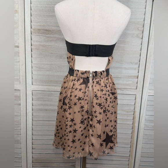 SANS SOUCI Fit & Flare Y2K Strapless Mini Dress Mocha w Black Stars-Small - Picture 5 of 6